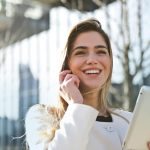 Une femme lors du trophée : les femmes de l'économie.
